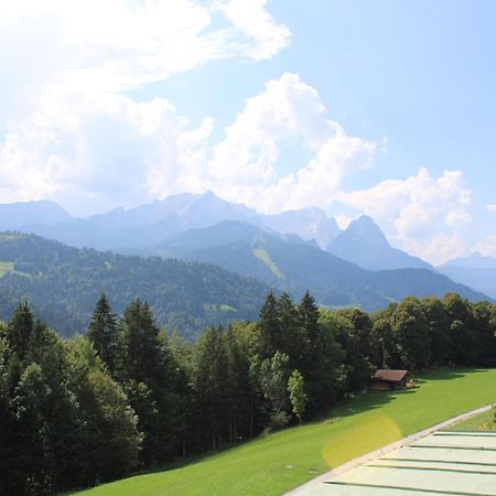 Pfeiffer Alm Am Sonnenhang Mit Blick Auf Die Zugspitze การ์มิช-พาร์เทนเคียร์เชน ภายนอก รูปภาพ